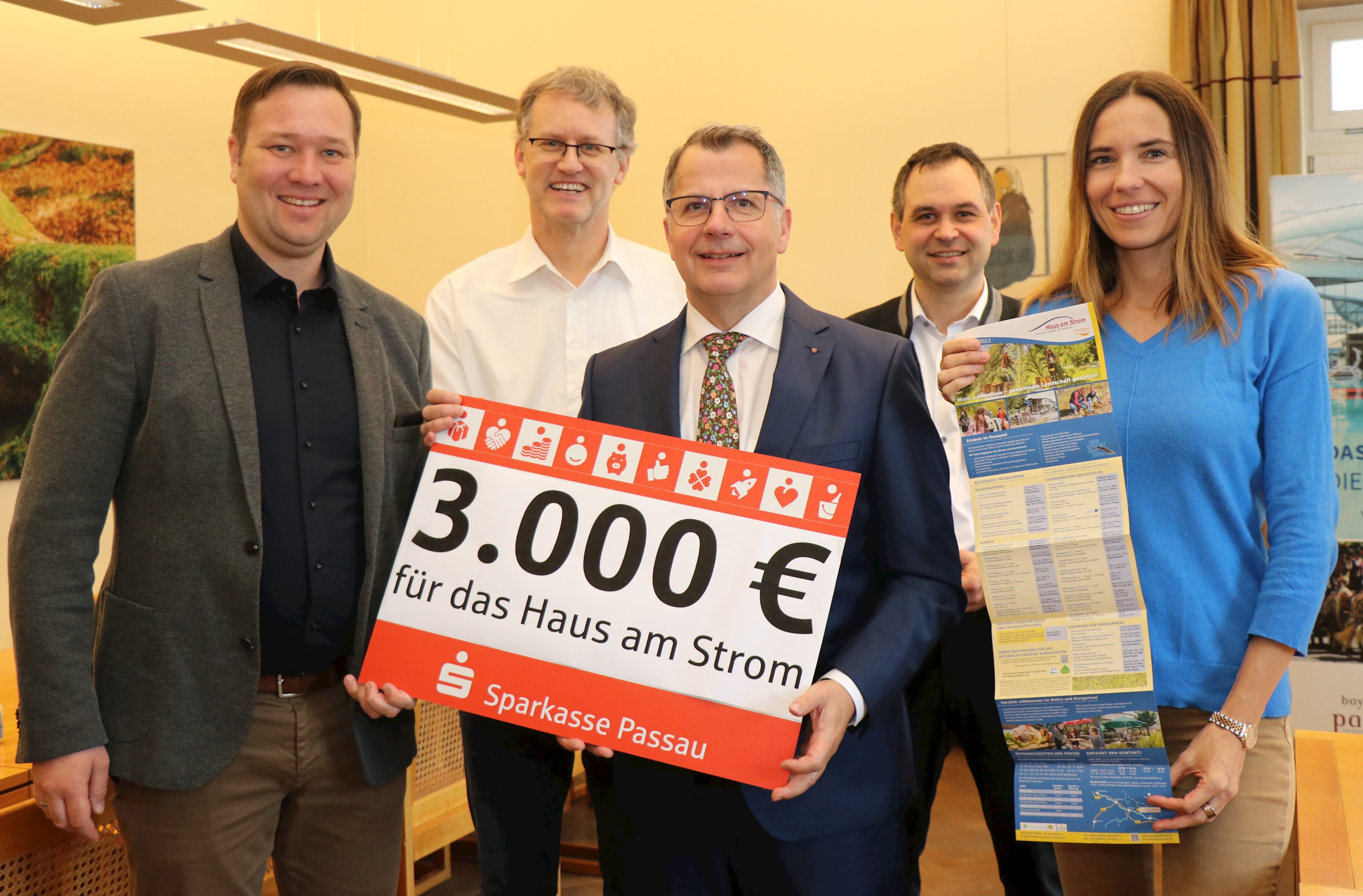 3.000 Euro für das Haus am Strom