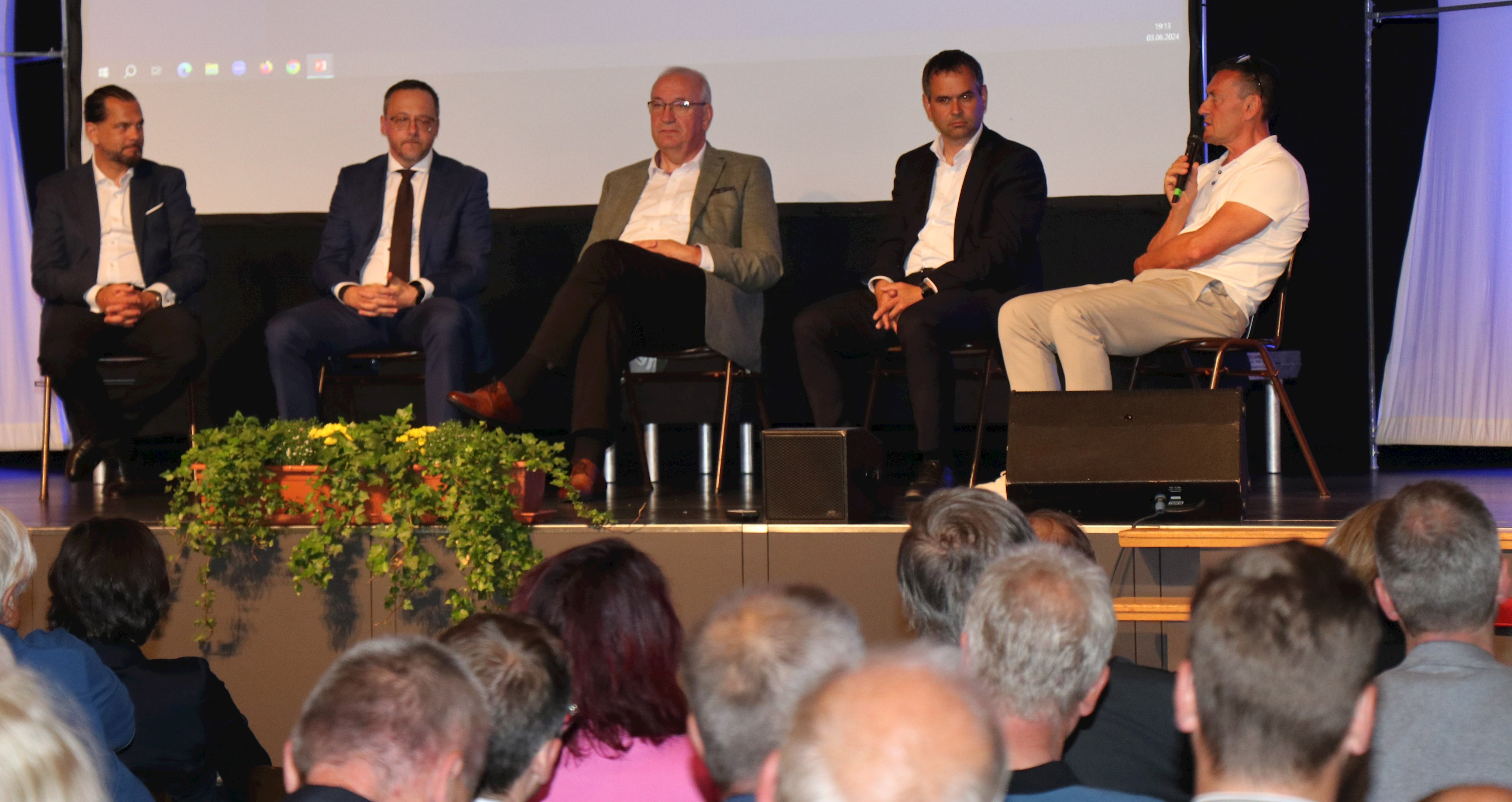 Info-Veranstaltung Regionalwerk Podium