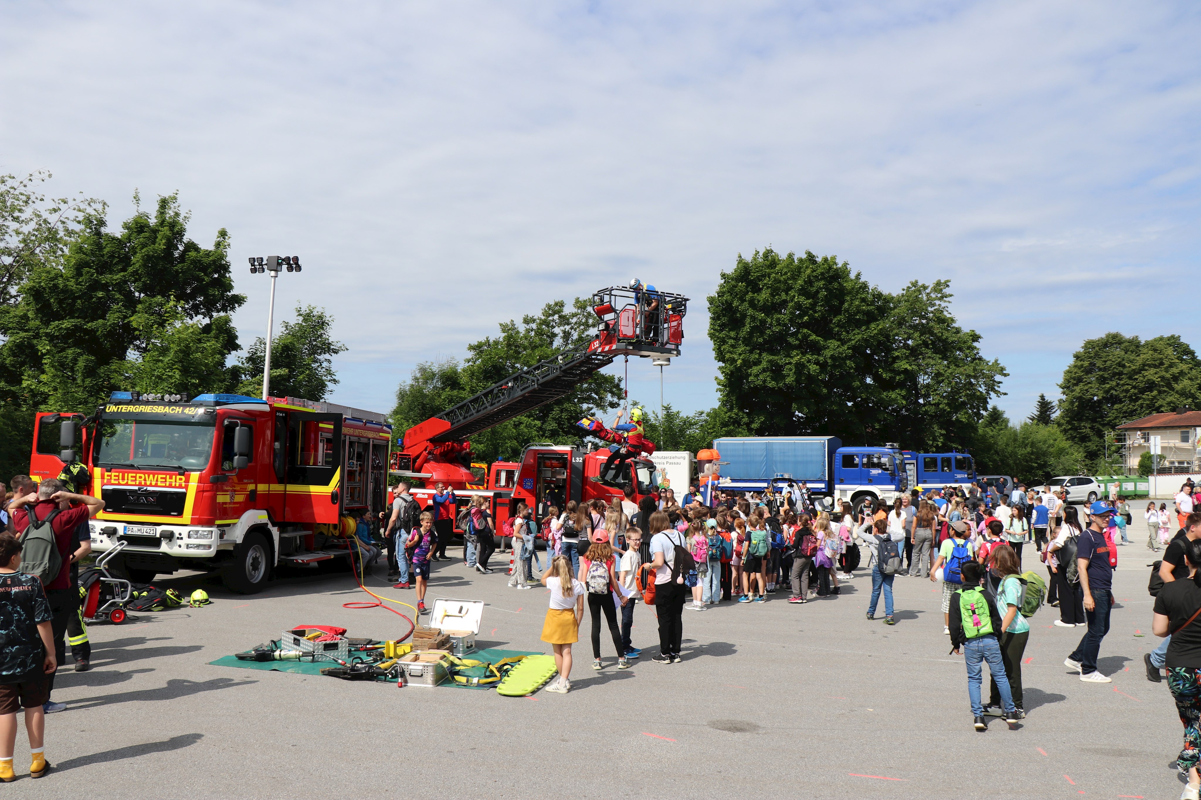 Vor rund 1.000 Kindern und Jugendlichen präsentierten sich die zahlreichen Hilfsorganisationen aus der Region.