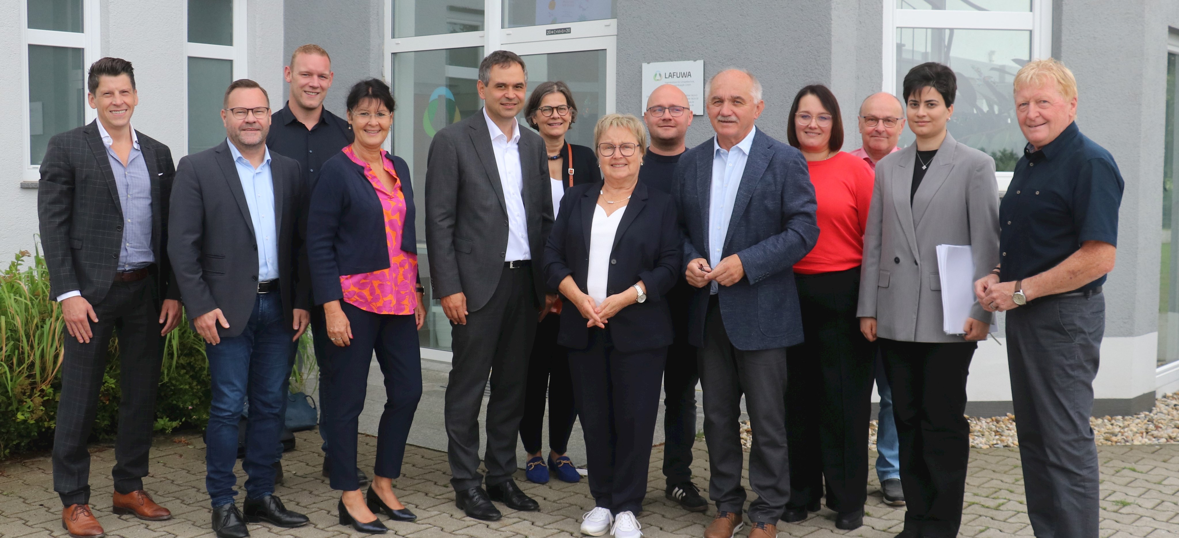 Landrat zu Besuch bei führendem Labordienstleister 