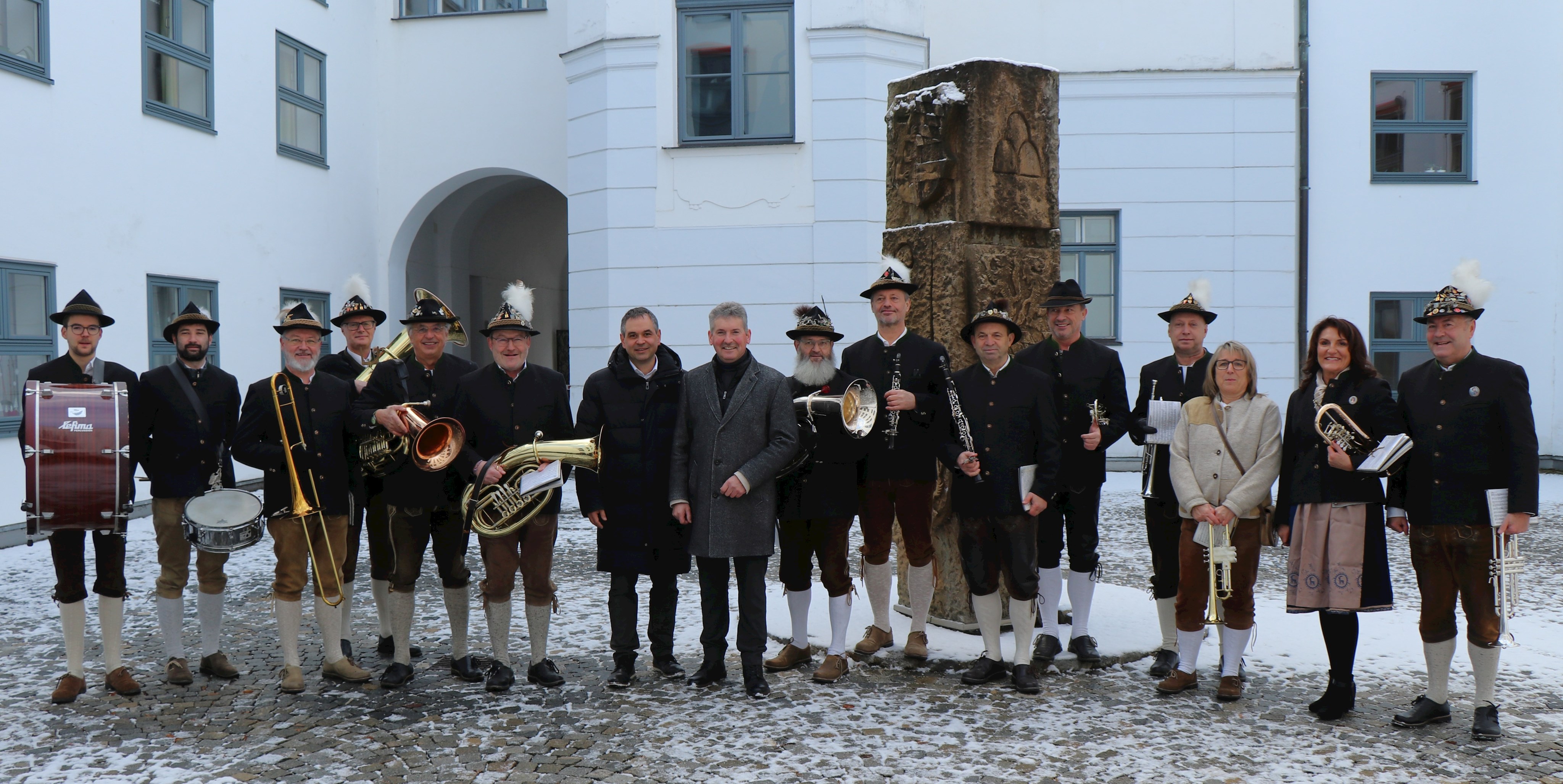 Neujahrsanblasen am Domplatz 2025 mit Kellberger Musiker