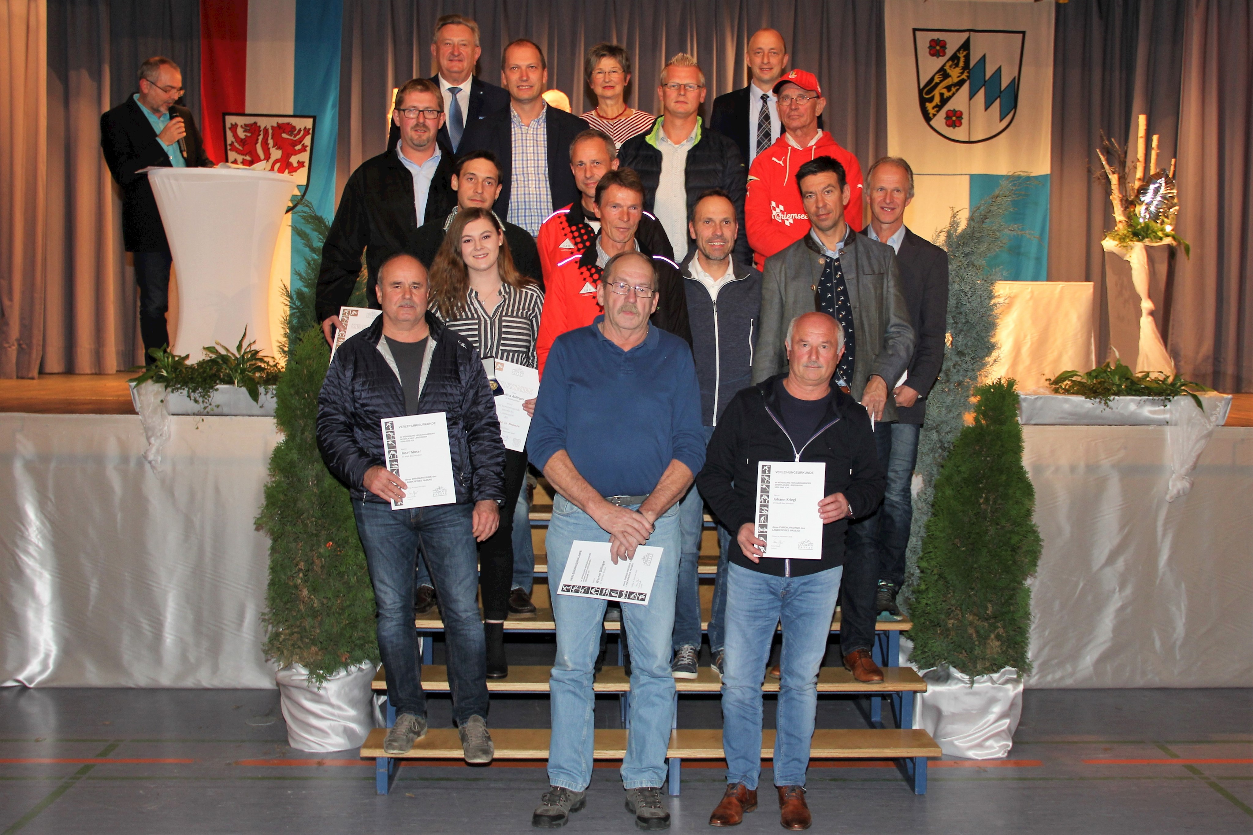 bp-PNP-ALA-Sportlerehrung-Landkreis-Dreiburgenhalle-Tittling-09-11-18 (152).JPG