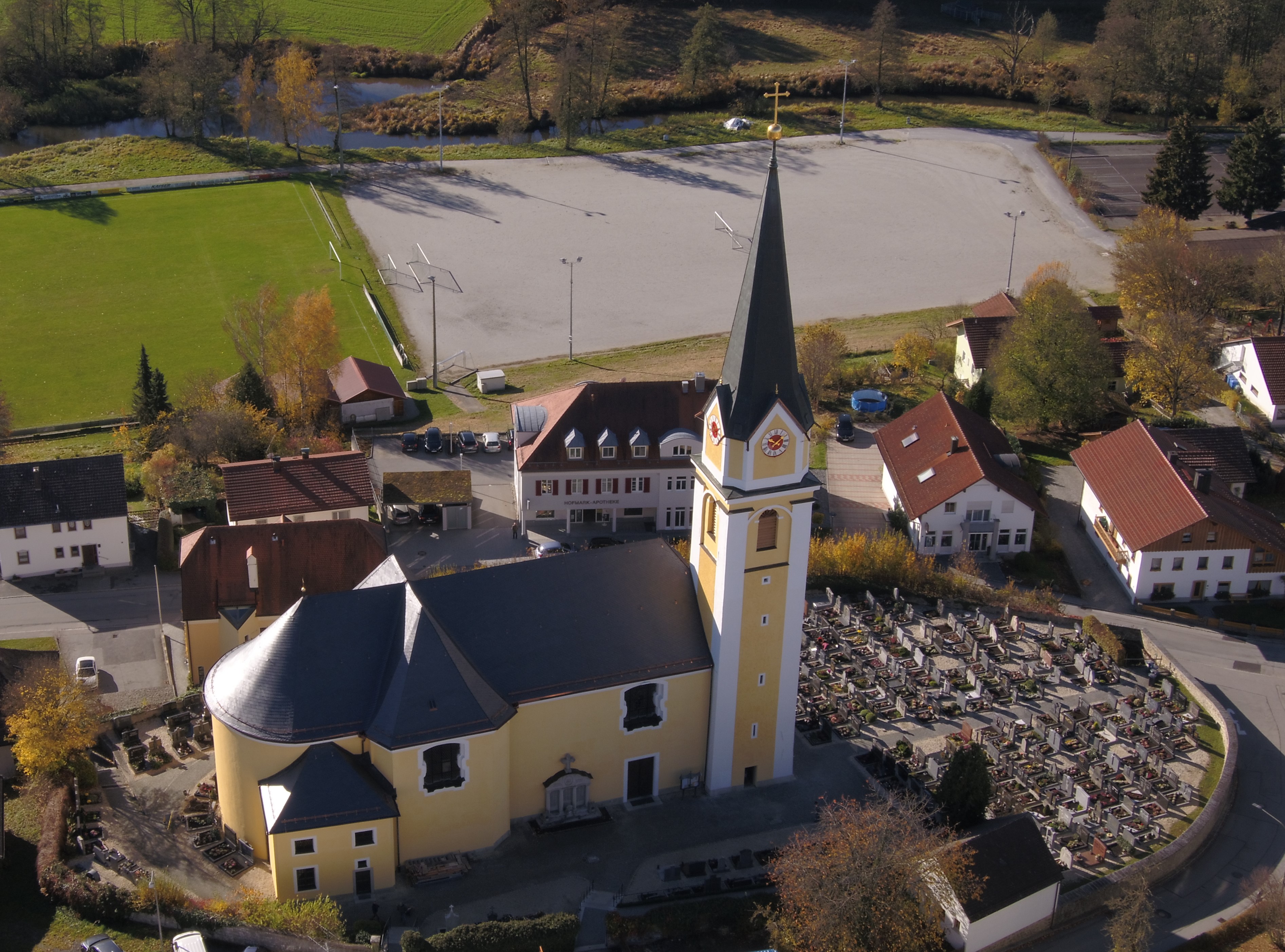 Pfarrkirche Aicha v. Wald: 4.000 € für die umfangreiche Sanierung