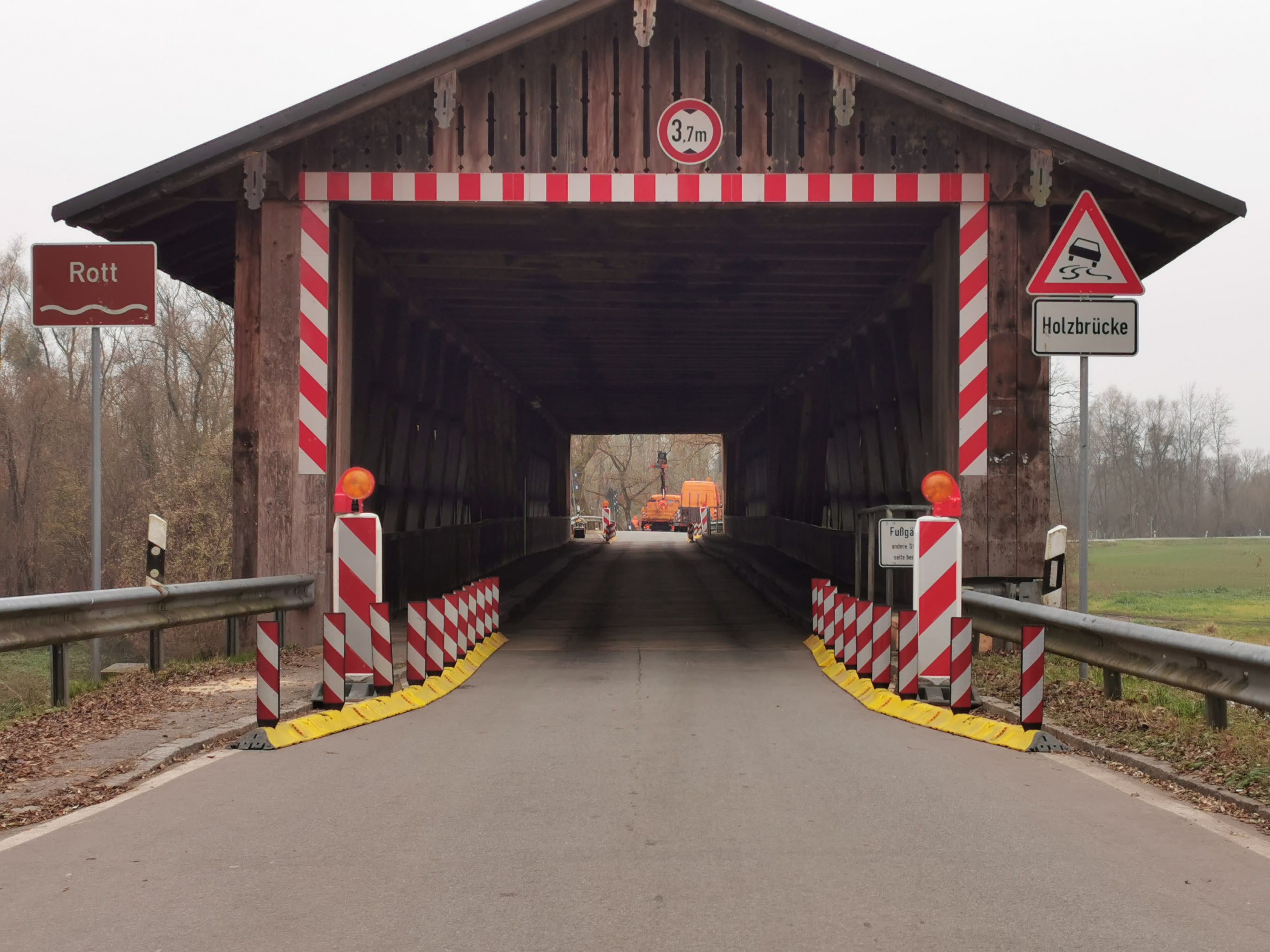 Leider haben wir keinen Alternativtext zu diesem Bild, aber wir arbeiten daran.